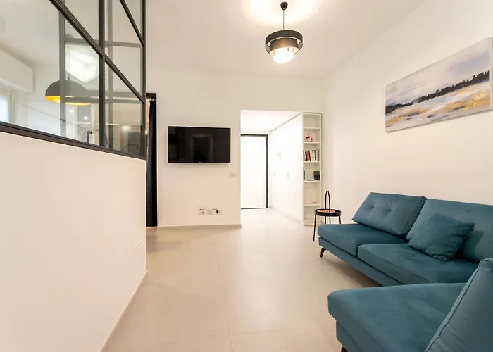 Assab By Halldis Apartament *